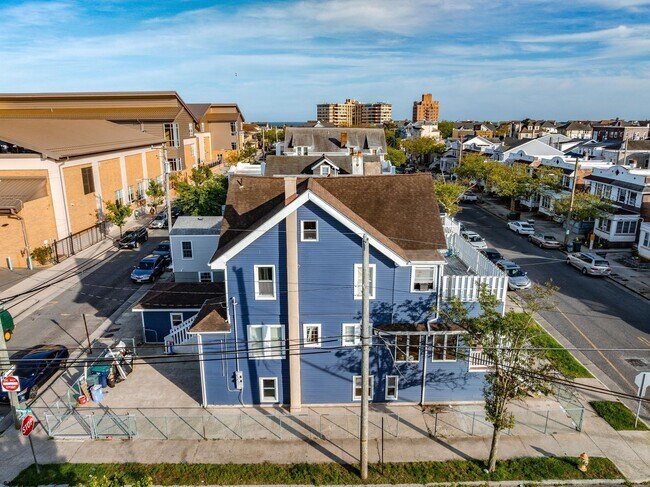 Building Photo - 65 N Laclede Pl
