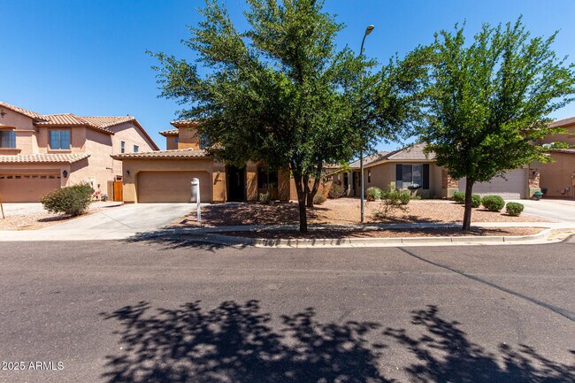 Building Photo - 7352 W Valencia Dr