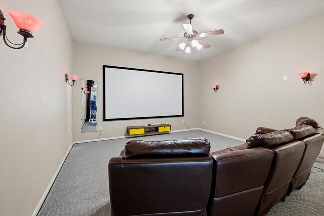 Building Photo - 3013 Covington Pl