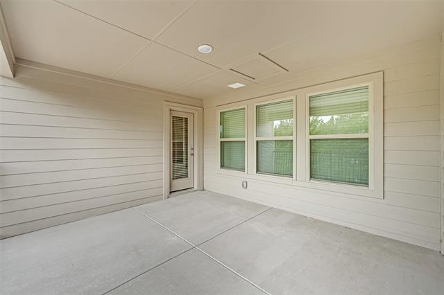Building Photo - 7929 Bayside Dr