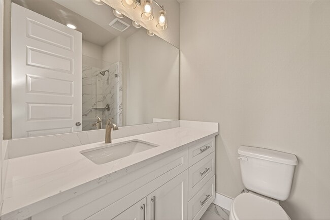 Building Photo - 1504 Hussion St