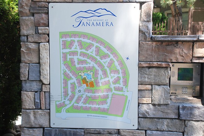 Building Photo - 1 bedroom townhouse in Tanamera