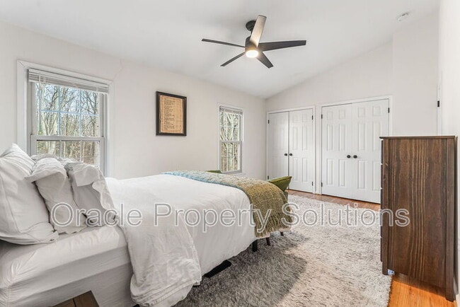 Building Photo - 5461 Grove Ridge Way