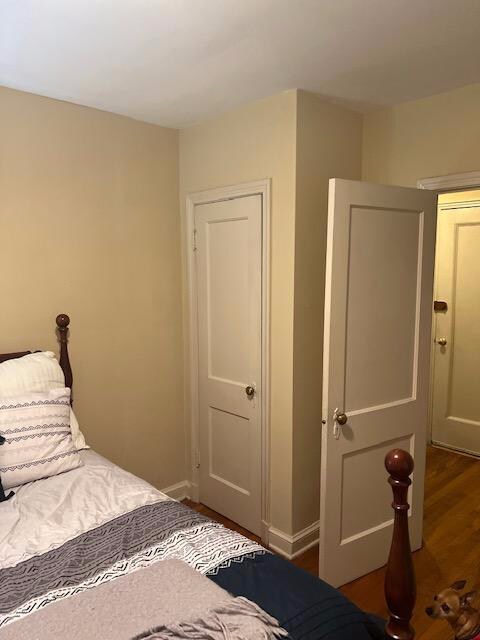 Building Photo - 426 6th St NE