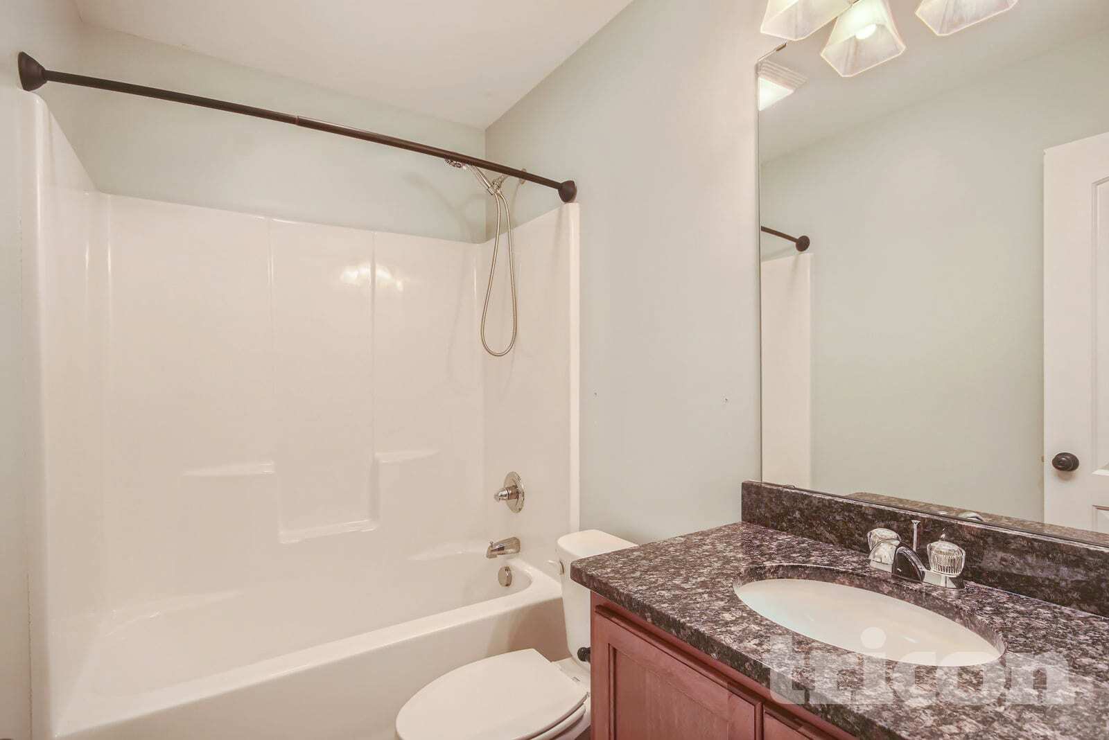 Building Photo - 340 Belvedere Dr NW