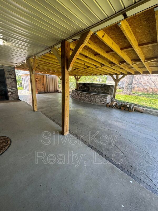 Building Photo - 103 Co Rd 807
