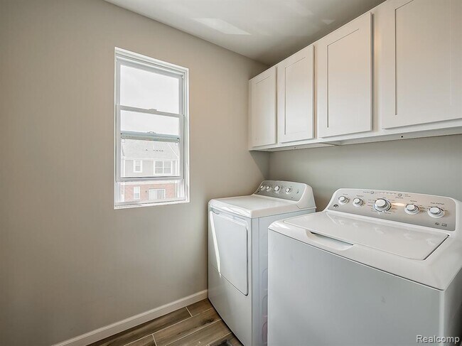 Building Photo - 47707 Alden Terrace N