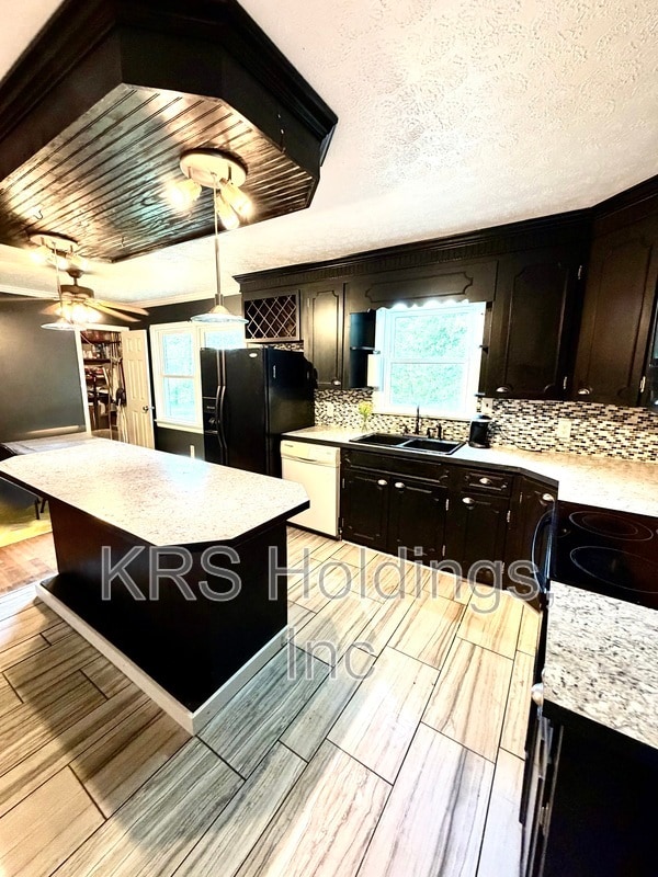 Building Photo - 169 Rector Rd