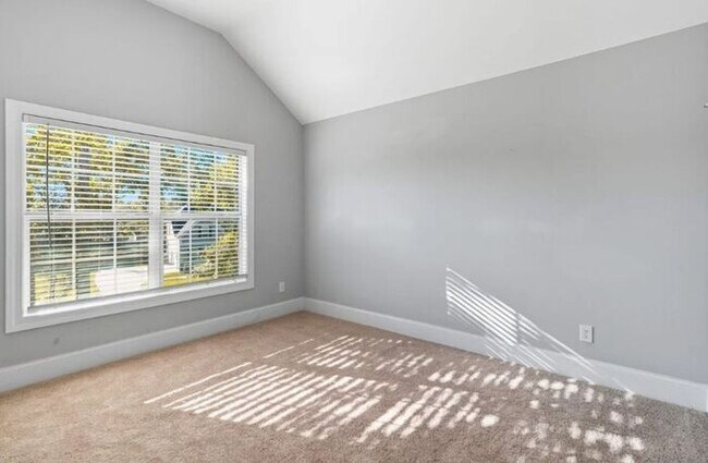 Building Photo - Ashley Oaks Luxury Home