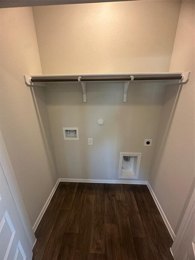 Building Photo - 2603 Towy Rd