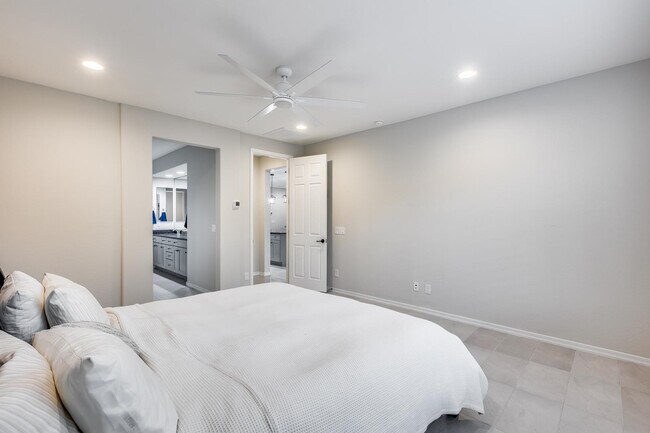 Building Photo - 7308 W Tombstone Trail