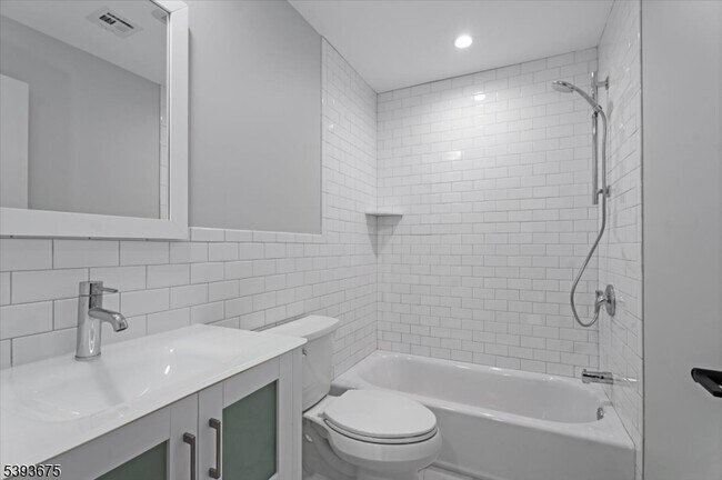 Building Photo - 617 Ripley Pl