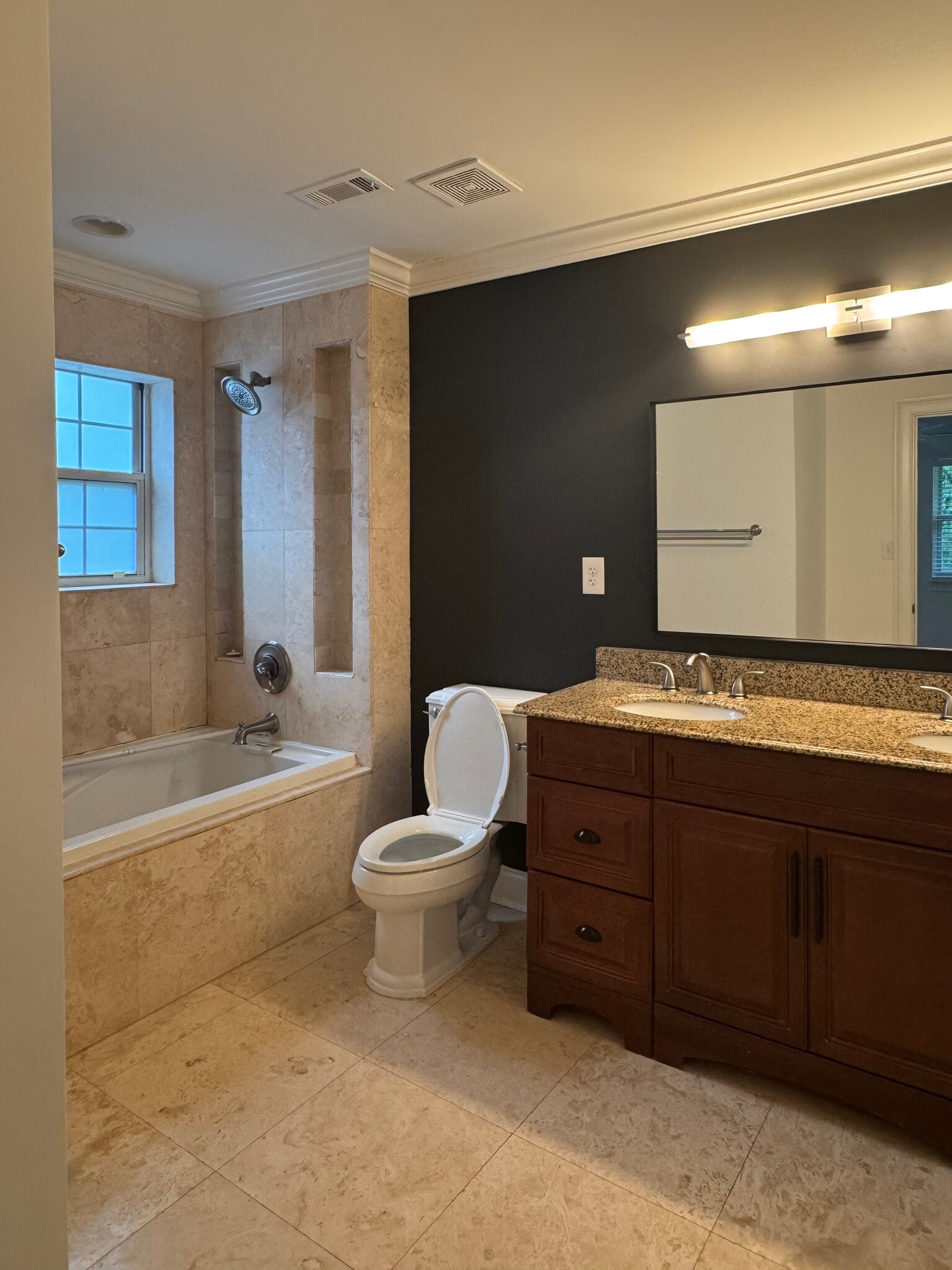 Building Photo - 488 Burlington Road Northeast