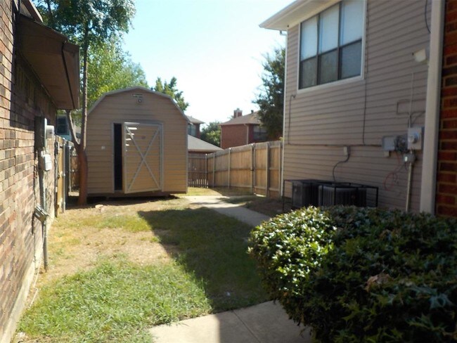 Building Photo - 2024 La Prada Pkwy