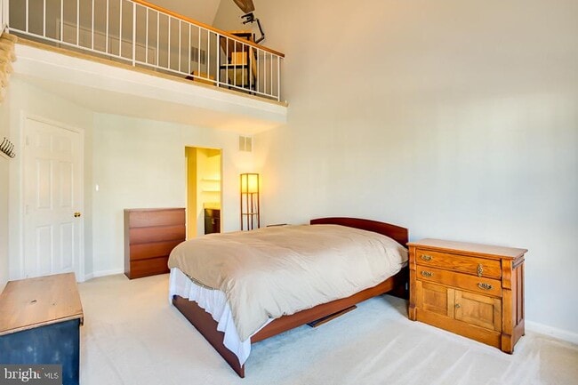 Building Photo - 12867 Mill House Ct