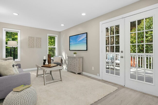 Building Photo - Private Kenmore Retreat | 4 Bed | 2 Bath | Beautifully Updated | Landscaping Included- Available ...