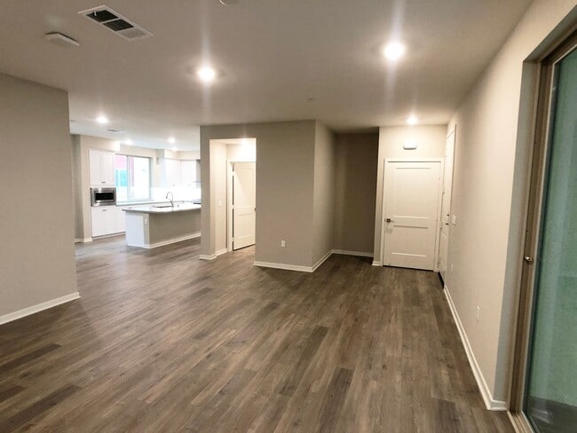 Building Photo - 195 Bowery