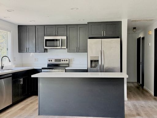 Building Photo - Charming 4BR Home with Huge Yard - W/D and Garage