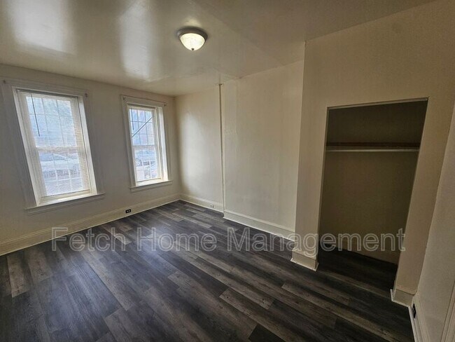 Building Photo - 569 W Philadelphia St
