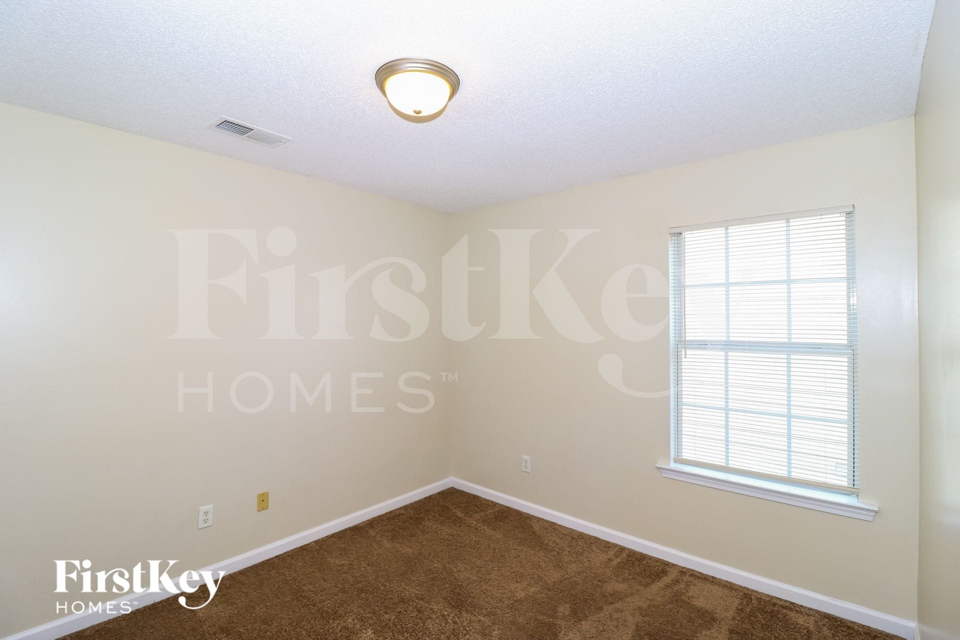 Building Photo - 10223 Macon Rd