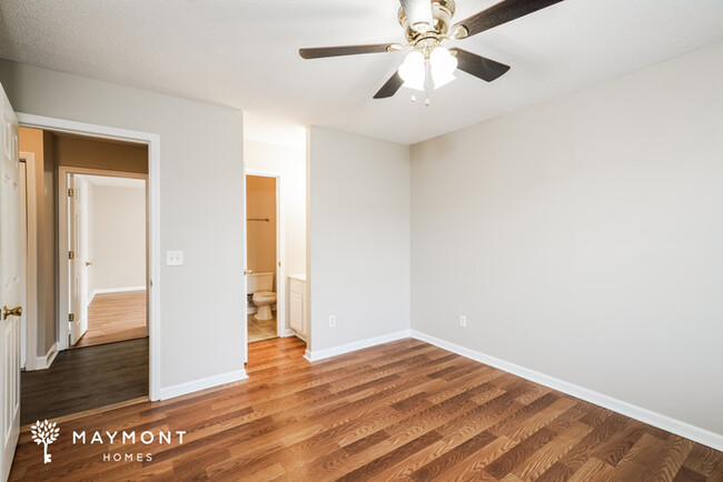 Building Photo - 4-Bedroom Home with Fresh Updates in Lexin...