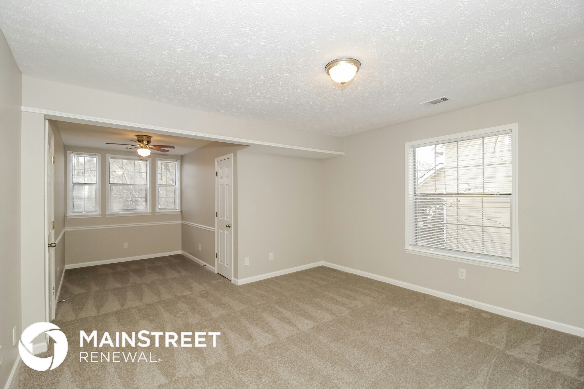 Building Photo - 3204 Rimrock Dr