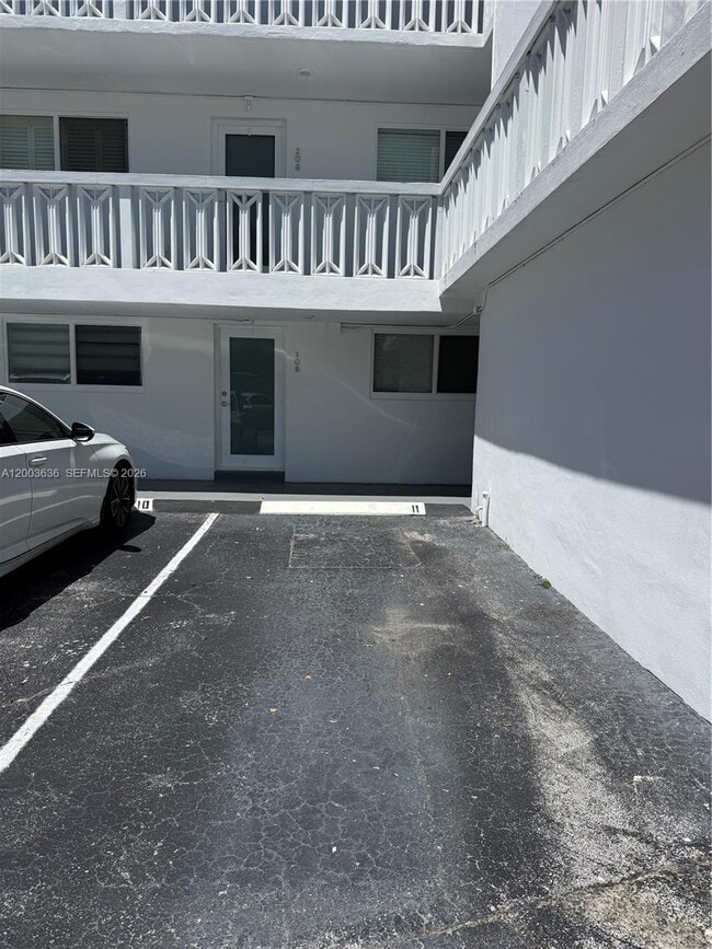 Building Photo - 200 Galen Dr