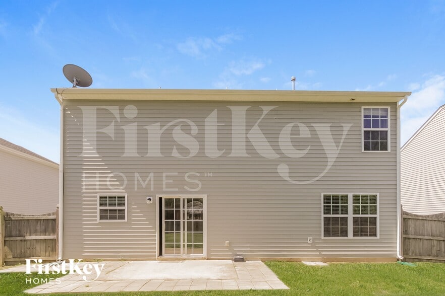 Building Photo - 301 Lind Point Ln