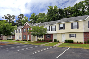 Building Photo - Devon Pointe Apartments and Townhomes