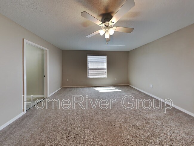 Building Photo - 10007 Crested Fringe Dr