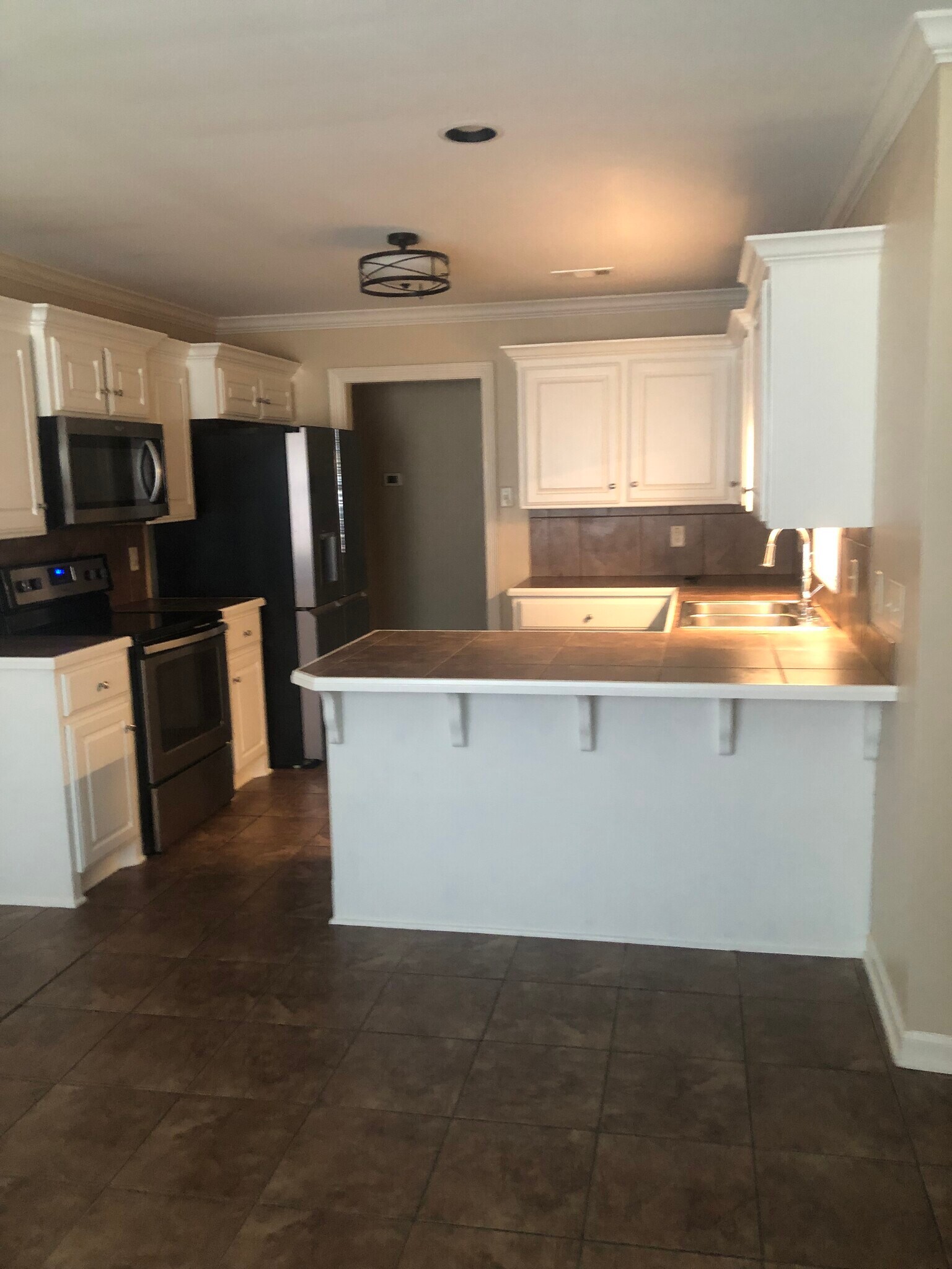 Building Photo - 70 Chateaus Ln