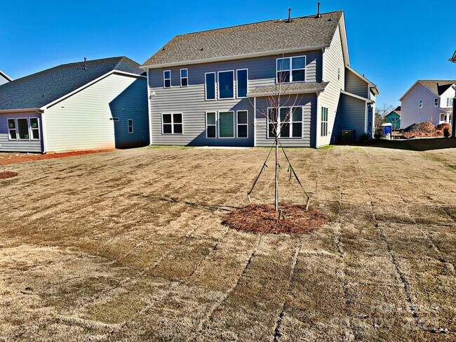 Building Photo - 7011 Kingfisher Way