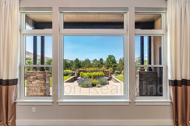 Building Photo - 4001 Whispering Pine Loop