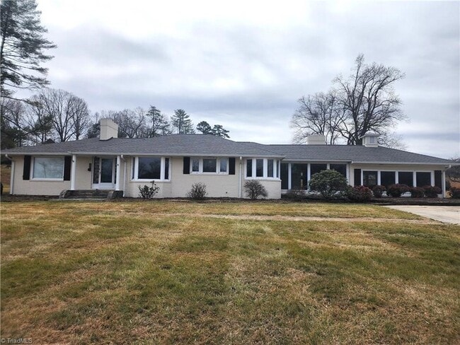 Building Photo - 146 Siloam Rd