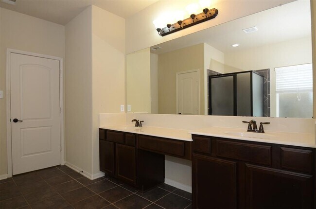 Building Photo - 14822 Russet Bend Ln