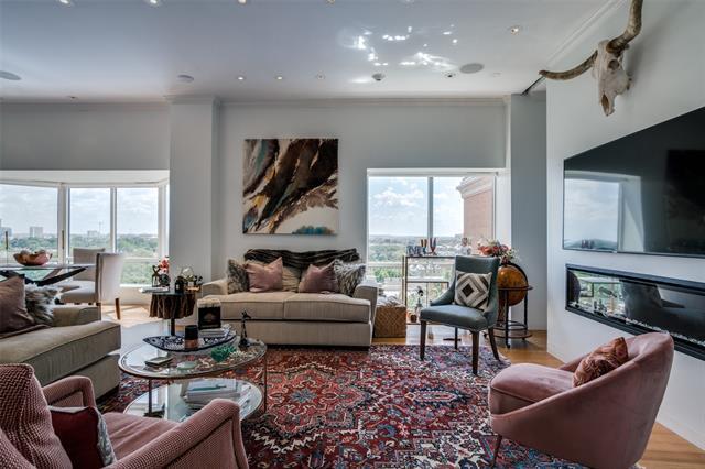 Building Photo - 4242 Lomo Alto Dr