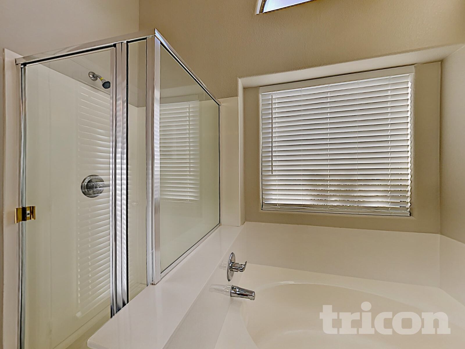 Building Photo - 8126 S Jenna Ln