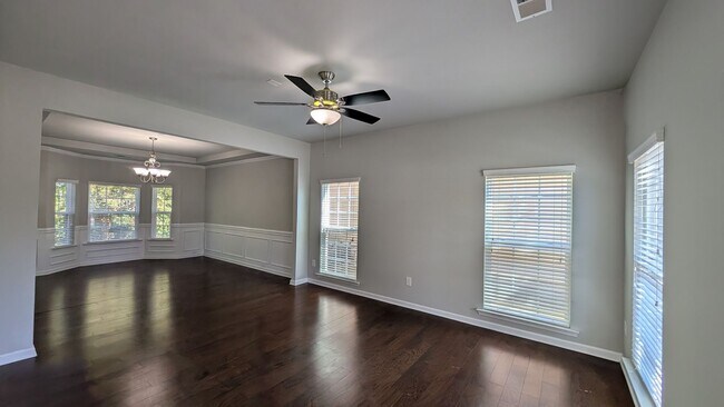 Building Photo - 4848 Pepper Dr