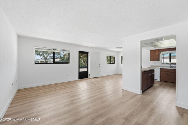 Building Photo - 201 Cocoa Isles Blvd