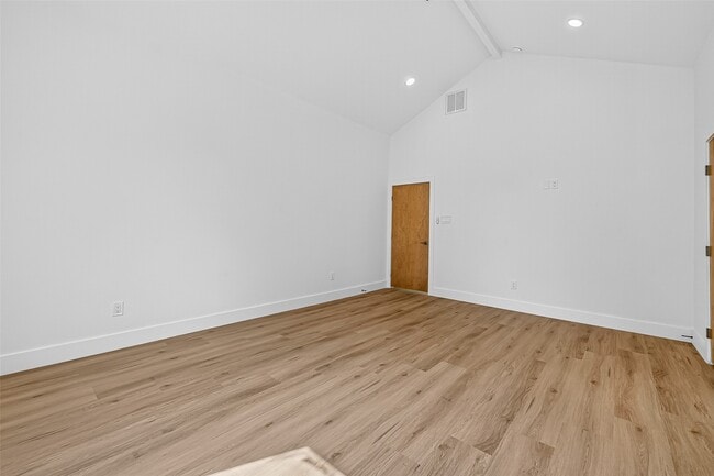 Building Photo - 6427 Lamayah St