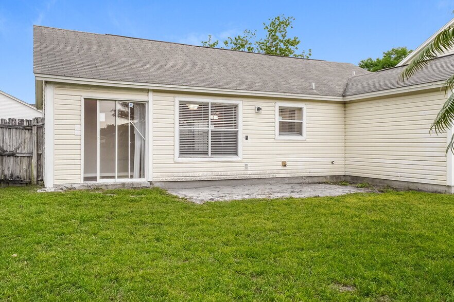 Building Photo - 10412 Glassborough Dr
