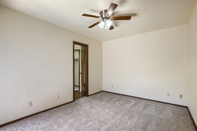 Building Photo - 2504 Howellwood Wy