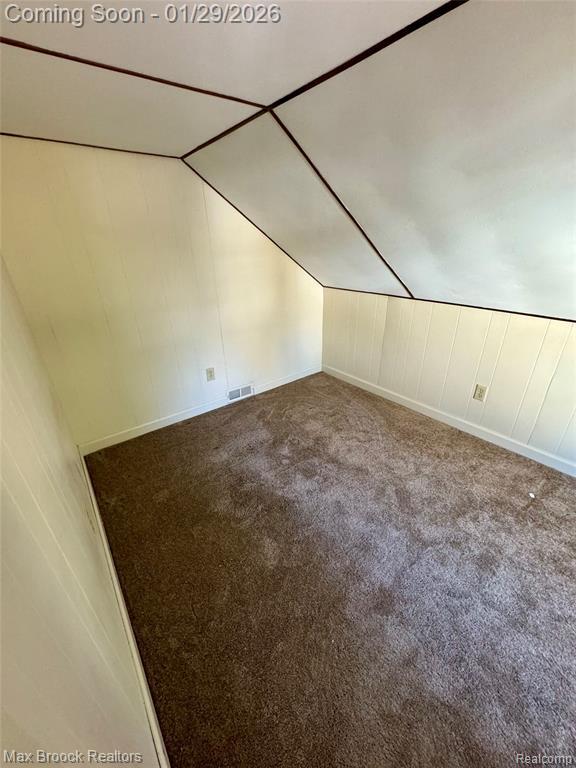 Building Photo - 368 S Wing St