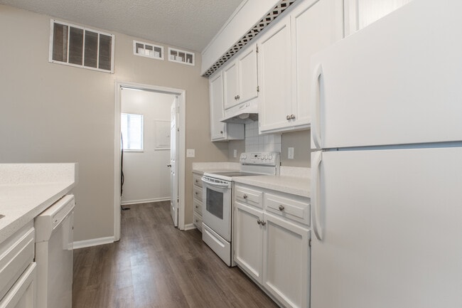 Building Photo - WORNALL HEIGHTS