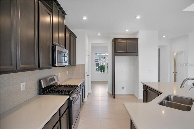 Building Photo - 5719 Maidenstone Way