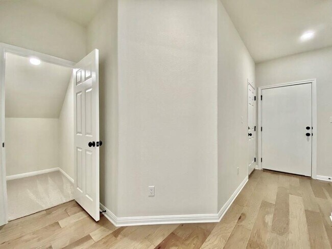 Building Photo - 1821 Cantonata Dr
