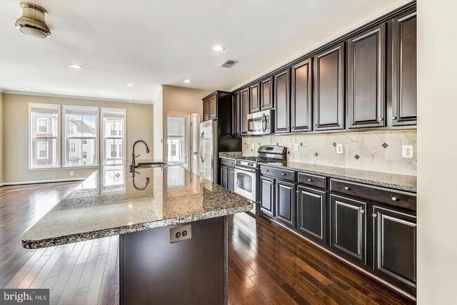 Building Photo - 21771 Harroun Terrace