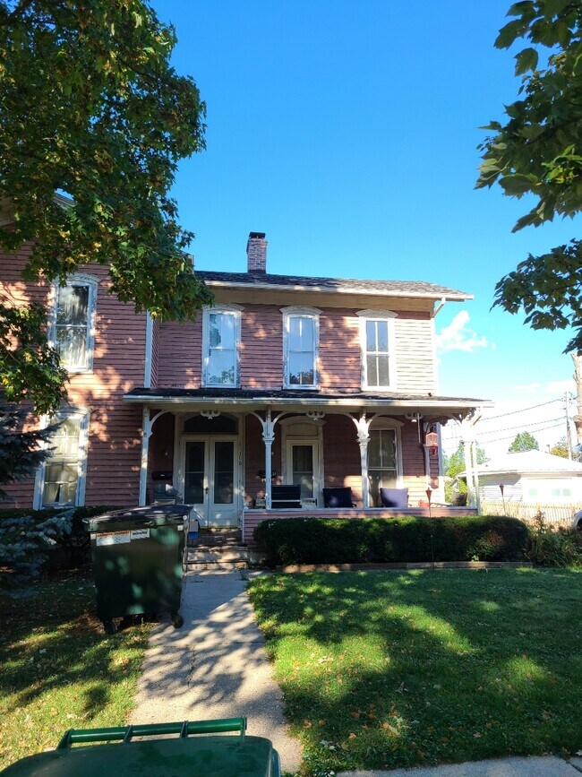 Building Photo - 116 S 6th St