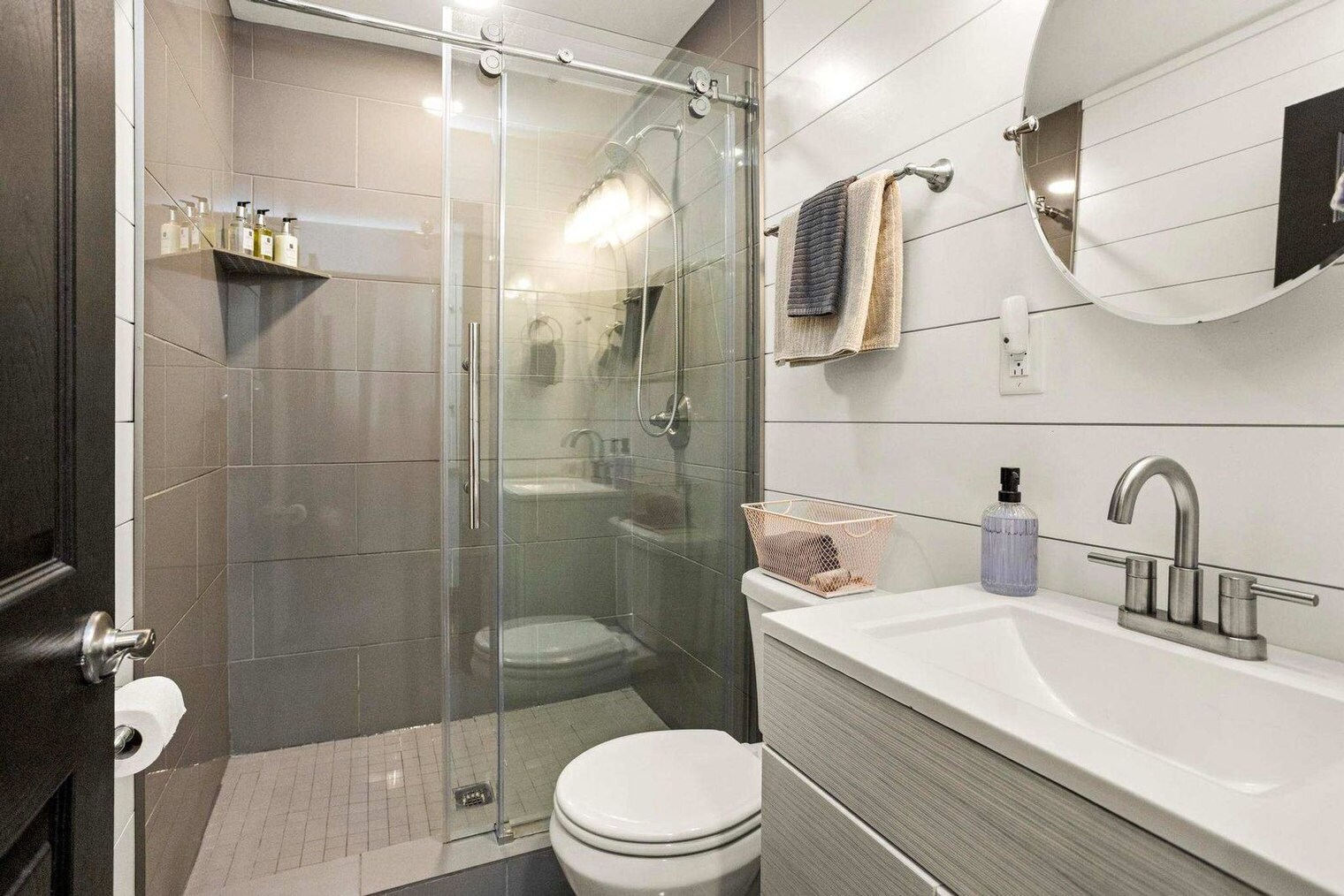 Building Photo - 1302 Ardee Ave