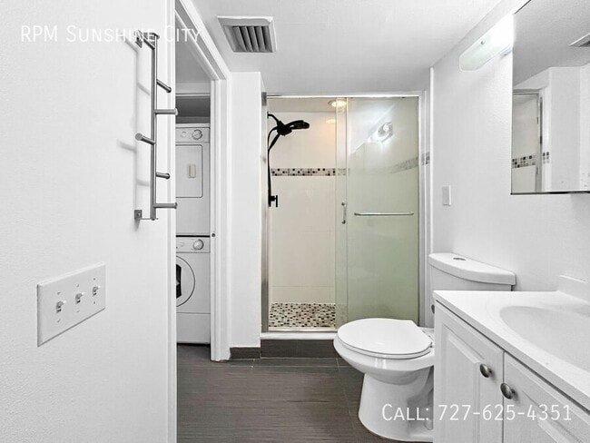 Building Photo - 2333 Feather Sound Dr